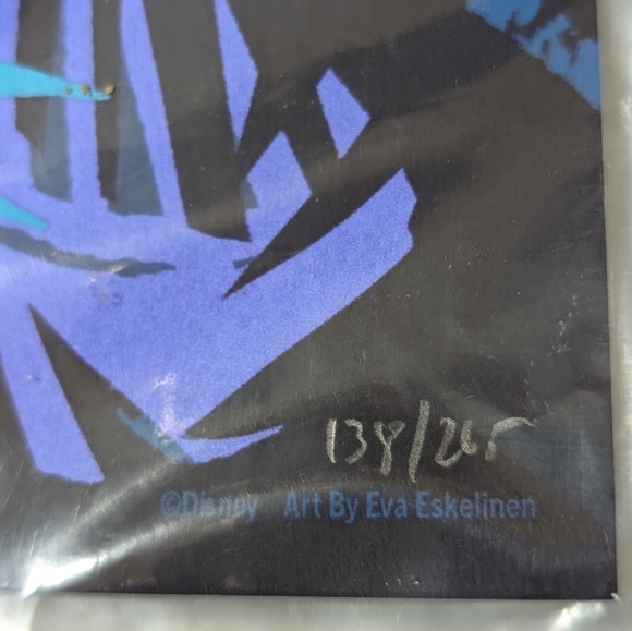 Mondo's d23 expo 2024 limited edition, screenprinted SLEEPING BEAUTY poster - Picture 5 of 9